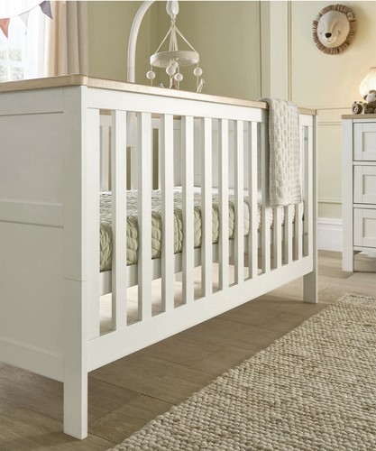 Cotbed white oak from mamas - -,