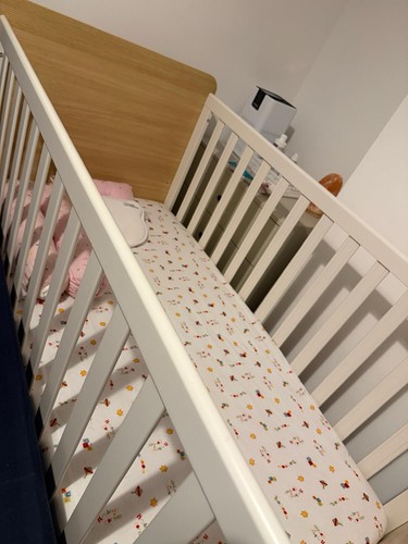 Mamas and papas - cot, bed