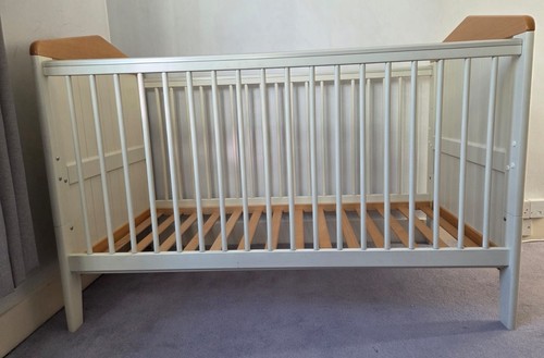 Mamas papas child - &, bed